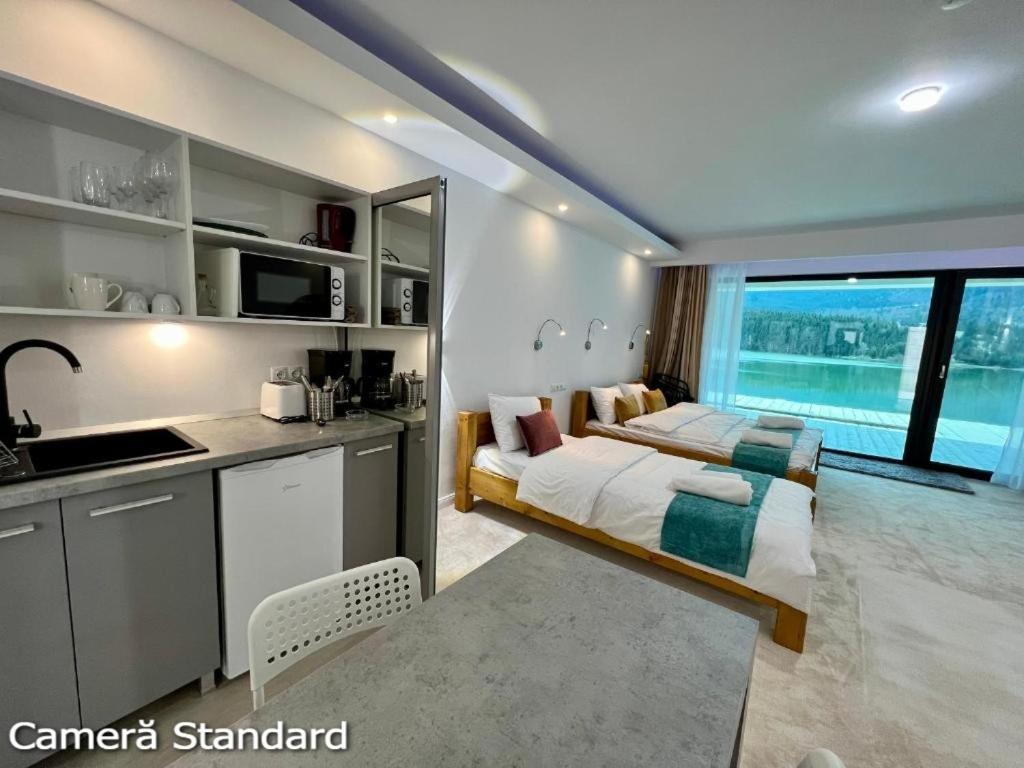 Casa Eden - Apartamente Langa Lac Colibita Bagian luar foto