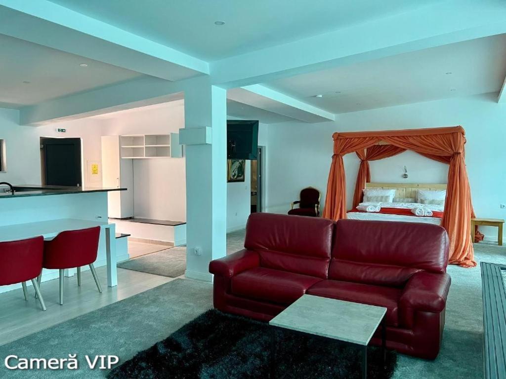 Casa Eden - Apartamente Langa Lac Colibita Bagian luar foto