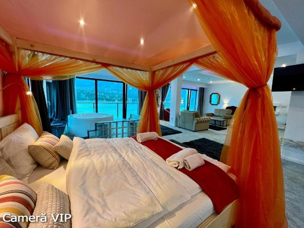 Casa Eden - Apartamente Langa Lac Colibita Bagian luar foto