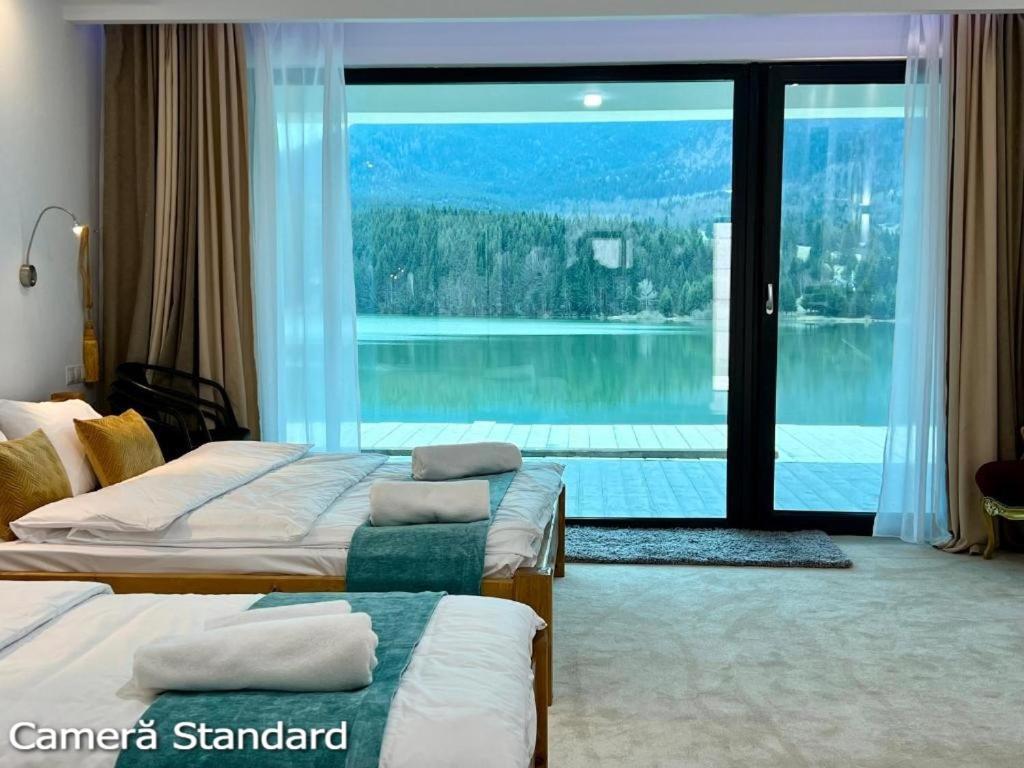 Casa Eden - Apartamente Langa Lac Colibita Bagian luar foto